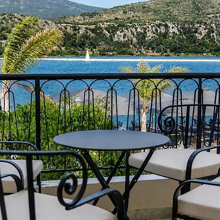 Lanu * Argostoli (Kefalonia)