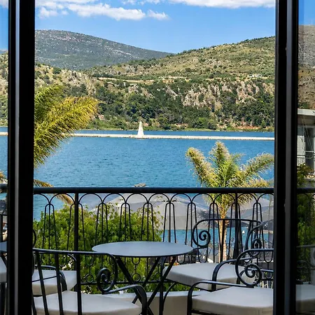 Lanu * Argostoli (Kefalonia)